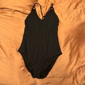 Shade & Shore Black One piece Medium
